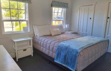 2-Bedroom Cottage (Unit 10)
